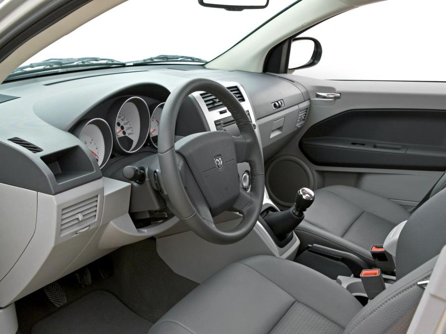  Dodge Caliber 2006 года  (EU) (фото 20 из 30)